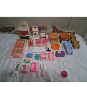 Vintage Misc Dollhouse Furniture Lot. READ